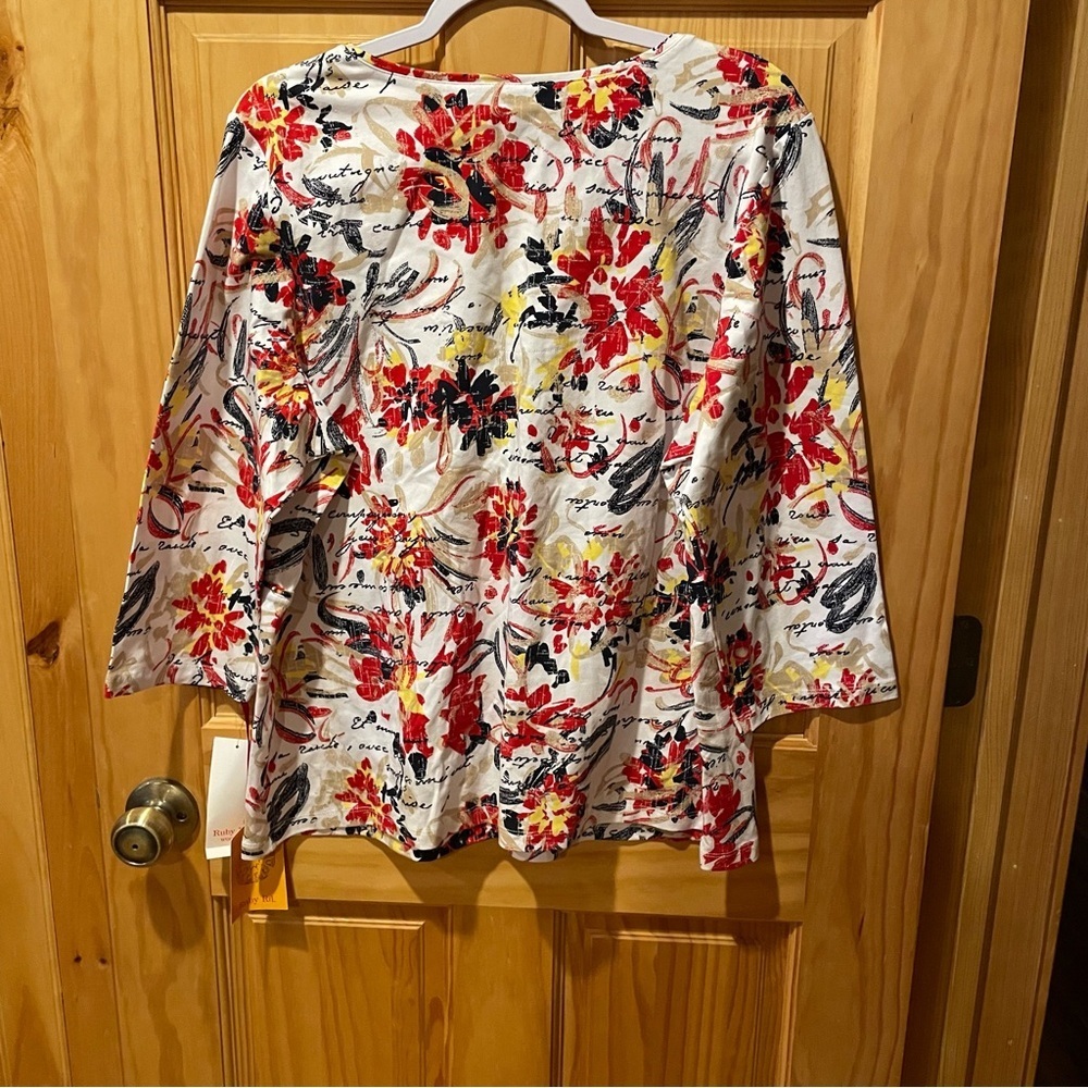 Ruby Red “Shore Thing” women’s multi color top NWT size 1x - Picture 2 of 11